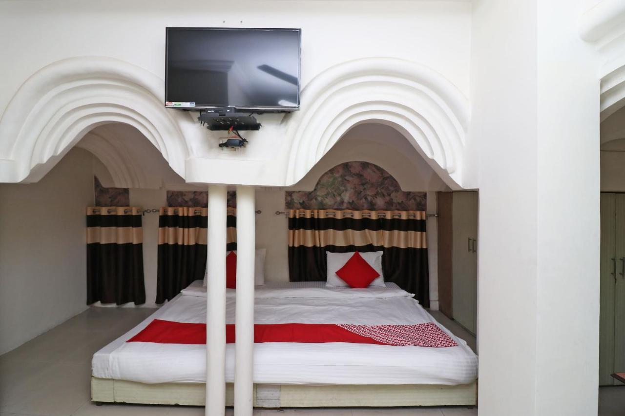 Oyo Flagship 19301 Mezbaan International Naka Hindola Hotel Лакнау Екстериор снимка